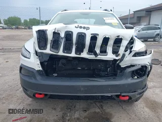 2017 Jeep Cherokee Trailhawk с VIN 1C4PJMBS9HW551666, выставлен на аукционе IAAI как лот 42429841 с пробегом 146 632 миль миль и . История ставок и продаж доступна на DreamBid. Изображение 11.