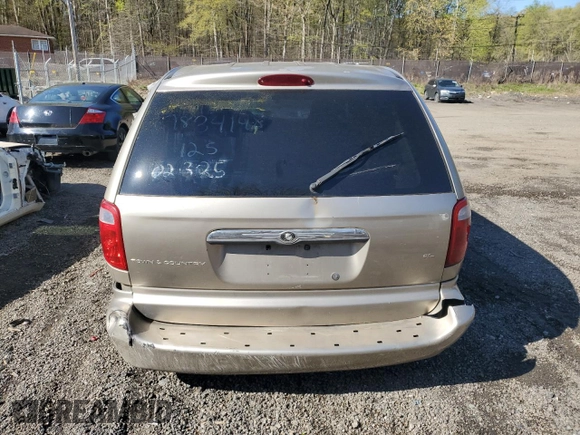 2002 Chrysler Town & Country eL with VIN 2C4GP343X2R556700, listed as a Copart auction lot 53656695 with Not Provided miles and Salvage Title. Bid and sale history available at carsss.com. Image 6.
