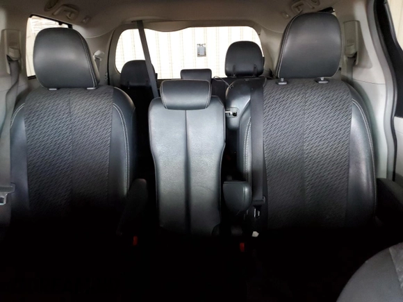 2011 Toyota Sienna SE with VIN 5TDXK3DC3BS120292, listed as a Copart auction lot 50656245 with 187,840 mi miles and Salvage Title. Bid and sale history available at carsss.com. Image 10.