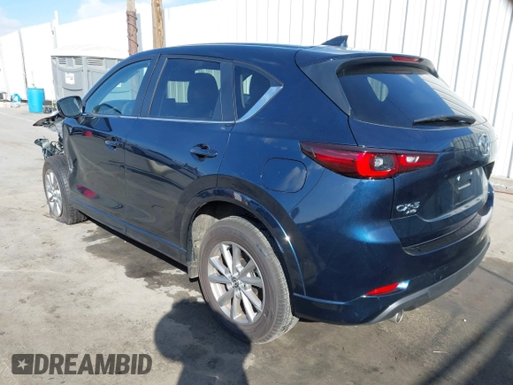2025 Mazda CX-5 2.5 S Preferred Package with VIN JM3KFBCL0S0592986, listed as a IAAI auction lot 41721362 with 972 mi miles. Bid and sale history available at carsss.com. Image 3.