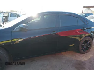 2015 Toyota Camry XLE z VIN 4T1BF1FK8FU928187, wystawiony jako IAAI lot #41870784 z przebiegiem 103 513 mil mil oraz . Historia ofert i sprzedaży dostępna na DreamBid. Obrazek 15.