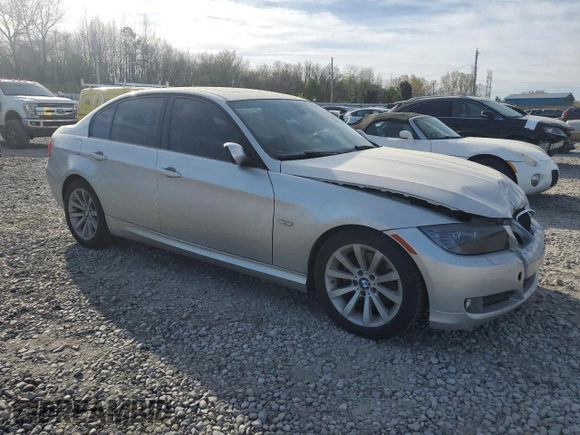 2011 BMW 3 Series 328i with VIN WBAPH7C54BE675893, listed as a Copart auction lot 48621565 with 177,382 mi miles and Salvage Title. Bid and sale history available at DreamBid. Image 4.