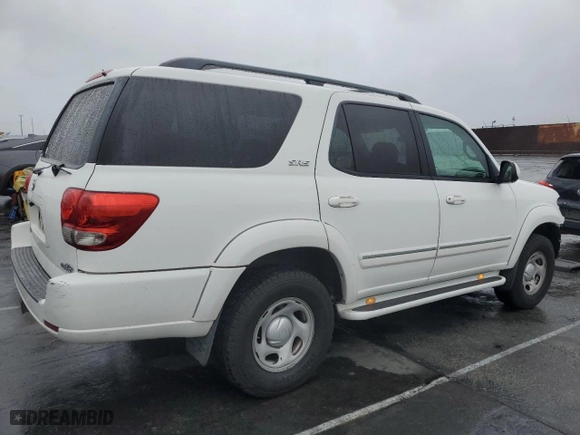 2006 Toyota Sequoia SR5 with VIN 5TDZT34A16S275241, listed as a Copart auction lot 43994155 with 182,894 mi miles and Salvage Title. Bid and sale history available at carsss.com. Image 3.