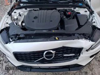 2022 Volvo S60 Momentum with VIN 7JRL12FZ5NG160791, listed as a Copart auction lot 75490104 with 39,501 mi miles and Salvage Title. Bid and sale history available at carsss.com. Image 12.