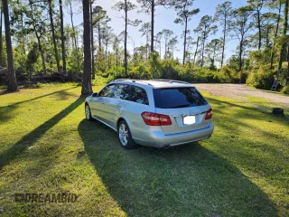 2011 Mercedes-Benz E 350 Luxury with VIN WDDHH8HB0BA291828, listed as a Copart auction lot 53397705 with 132,902 mi miles and Clean Title. Bid and sale history available at DreamBid. Image 3.