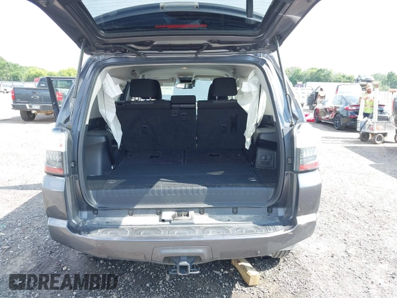 2022 Toyota 4Runner SR5 with VIN JTEMU5JR4N6003161, listed as a IAAI auction lot 42412172 with 67,533 mi miles and . Bid and sale history available at DreamBid. Image 18.
