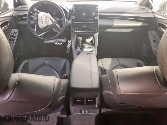 2019 Toyota Avalon XLE with VIN 4T1BZ1FB8KU033798, listed as a Copart auction lot 49526305 with 90,999 mi miles and Salvage Title. Bid and sale history available at carsss.com. Image 8.