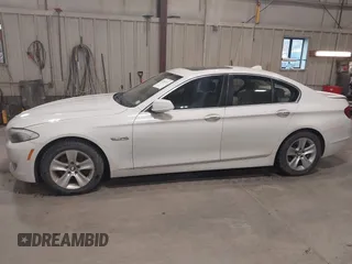 2013 BMW 5 Series 528i xDrive with VIN WBAXH5C58DDW13362, listed as a IAAI auction lot 41997171 with 87,147 mi miles. Bid and sale history available at carsss.com. Image 14.