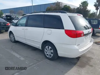 2007 Toyota Sienna CE with VIN 5TDZK23C47S071566, listed as a IAAI auction lot 41733039 with 149,592 mi miles. Bid and sale history available at carsss.com. Image 3.
