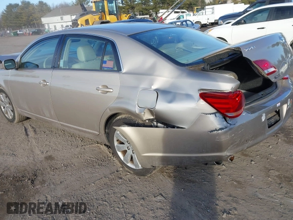 2006 Toyota Avalon XL with VIN 4T1BK36B96U125010, listed as a IAAI auction lot 41446847 with 84,984 mi miles. Bid and sale history available at carsss.com. Image 3.