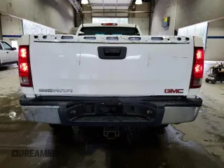 2009 GMC Sierra 1500 with VIN 1GTHC44K99F149921, listed as a Copart auction lot 42698865 with 251,415 mi miles and Salvage Title. Bid and sale history available at DreamBid. Image 6.