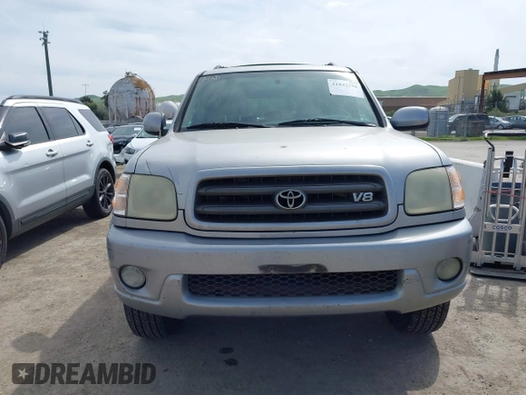 2002 Toyota Sequoia SR5 with VIN 5TDZT34A32S099836, listed as a IAAI auction lot 41842256 with 319,678 mi miles and . Bid and sale history available at carsss.com. Image 6.