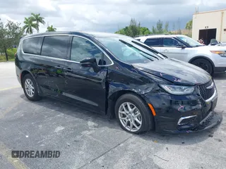 2025 Chrysler Pacifica Select with VIN 2C4RC1BG9SR509981, listed as a IAAI auction lot 42633596 with Not provided miles and . Bid and sale history available at DreamBid. Image 1.