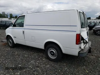 1998 Chevrolet Astro Cargo with VIN 1GCDM19W6WB185204, listed as a Copart auction lot 72199484 with 97,262 mi miles and Salvage Title. Bid and sale history available at carsss.com. Image 2.