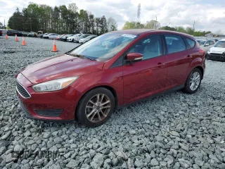 2015 Ford Focus SE with VIN 1FADP3K23FL381854, listed as a Copart auction lot 52241725 with 196,263 mi miles and Clean Title. Bid and sale history available at carsss.com. Image 1.