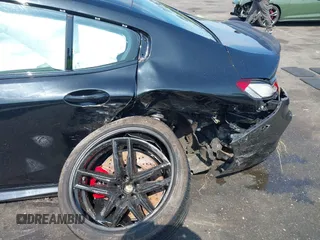 2022 BMW M8 Competition z VIN WBSGV0C09NCJ02570, wystawiony jako IAAI lot #42234609 z przebiegiem 63 712 mil mil oraz . Historia ofert i sprzedaży dostępna na DreamBid. Obrazek 6.