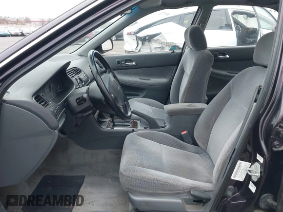 1997 Honda Accord Special Edition z VIN 1HGCD5607VA219742, wystawiony jako IAAI lot #41065942 z przebiegiem 150 885 mil mil oraz . Historia ofert i sprzedaży dostępna na DreamBid. Obrazek 5.