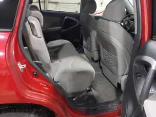 2007 Toyota RAV4 Limited with VIN JTMZK31V175014189, listed as a IAAI auction lot 41717163 with 189,376 mi miles. Bid and sale history available at carsss.com. Image 8.