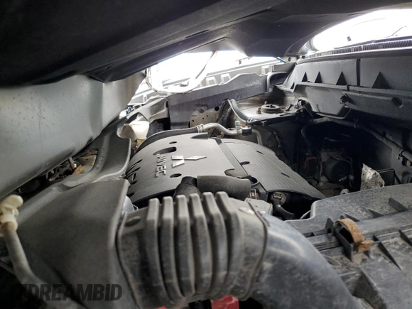 2013 Mitsubishi Outlander Sport SE z VIN 4A4AJ3AU3DE606284, wystawiony jako Copart lot #56470105 z przebiegiem 178 506 mil mil oraz Szkoda całkowita • Salvage title. Historia ofert i sprzedaży dostępna na DreamBid. Obrazek 12.