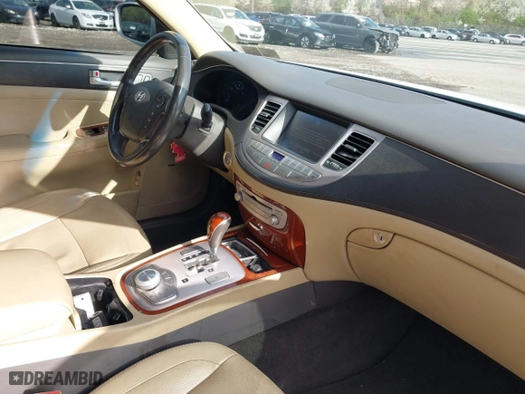 2013 Hyundai Genesis 3.8L with VIN KMHGC4DD1DU237732, listed as a IAAI auction lot 41911514 with 121,266 mi miles. Bid and sale history available at carsss.com. Image 5.