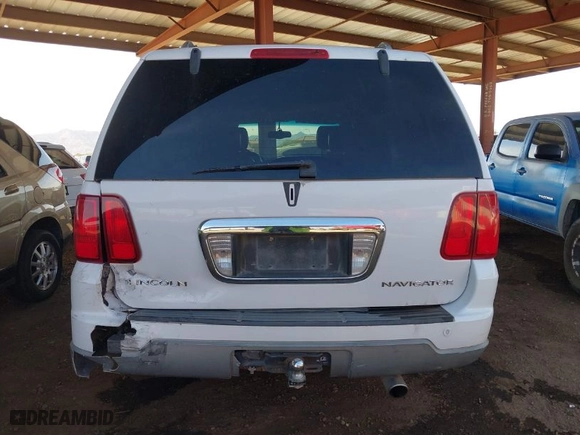 2003 Lincoln Navigator Ultimate with VIN 5LMFU27R23LJ08534, listed as a IAAI auction lot 41419320 with NaN miles. Bid and sale history available at carsss.com. Image 16.