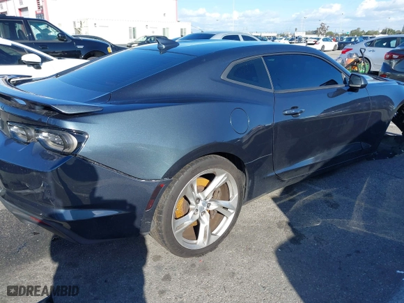 2019 Chevrolet Camaro 2SS with VIN 1G1FH1R74K0127242, listed as a IAAI auction lot 38446883 with 1 mi miles. Bid and sale history available at carsss.com. Image 4.
