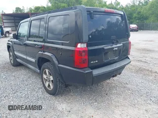 2006 Jeep Commander z VIN 1J8HG48N26C288982, wystawiony jako IAAI lot #42166318 z przebiegiem 204 162 mil mil oraz . Historia ofert i sprzedaży dostępna na DreamBid. Obrazek 3.