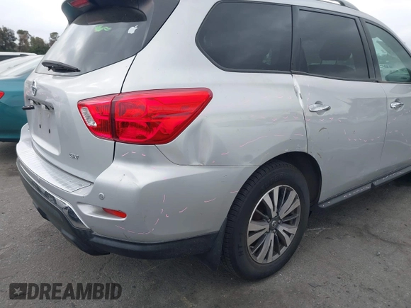 2018 Nissan Pathfinder SL with VIN 5N1DR2MN3JC674373, listed as a IAAI auction lot 41699281 with 56,254 mi miles. Bid and sale history available at carsss.com. Image 17.