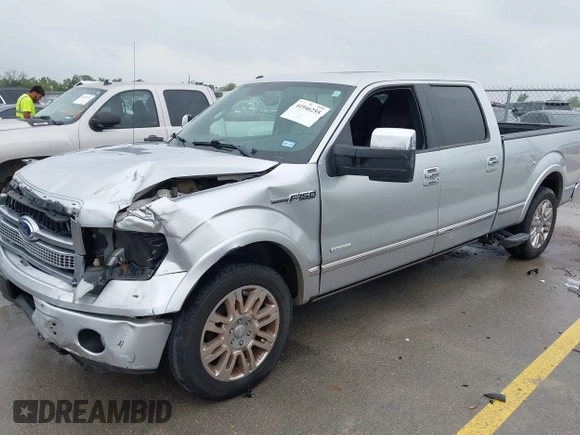 2012 Ford F-150 XL z VIN 1FTFW1CT3CFB63666, wystawiony jako IAAI lot #41946255 z przebiegiem 166 506 mil mil oraz . Historia ofert i sprzedaży dostępna na DreamBid. Obrazek 17.