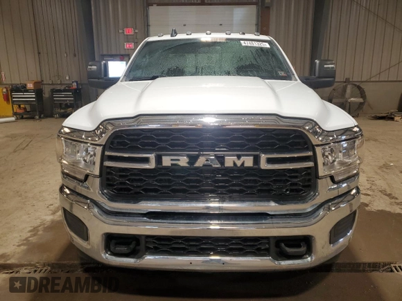 2023 Ram 2500 Tradesman with VIN 3C6UR5CLXPG500318, listed as a Copart auction lot 47481325 with 57,156 mi miles and Salvage title. Bid and sale history available at DreamBid. Image 5.