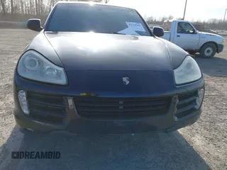 2010 Porsche Cayenne z VIN WP1AA2AP1ALA01214, wystawiony jako IAAI lot #41714362 z przebiegiem Nie podano mil oraz . Historia ofert i sprzedaży dostępna na DreamBid. Obrazek 6.