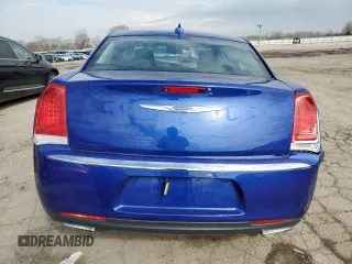 2019 Chrysler 300 Touring with VIN 2C3CCARG2KH556565, listed as a Copart auction lot 50084815 with 146,865 mi miles and Salvage Title. Bid and sale history available at carsss.com. Image 6.