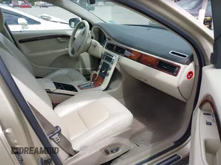 2007 Volvo S80 I6 z VIN YV1AS982871016440, wystawiony jako IAAI lot #42218817 z przebiegiem 96 462 mil mil oraz . Historia ofert i sprzedaży dostępna na DreamBid. Obrazek 5.