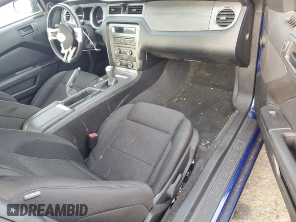 2013 Ford Mustang V6 with VIN 1ZVBP8AM1D5225666, listed as a Copart auction lot 45100445 with 51,588 mi miles and Salvage Title. Bid and sale history available at carsss.com. Image 8.