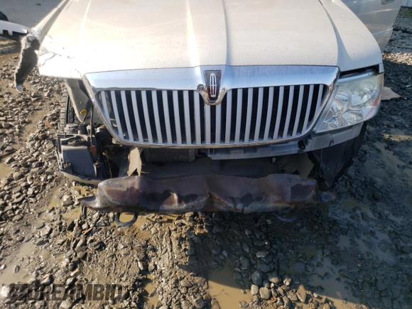 2006 Lincoln Navigator Luxury with VIN 5LMFU28526LJ27018, listed as a Copart auction lot 71225534 with 158,534 mi miles and Salvage Title. Bid and sale history available at carsss.com. Image 12.