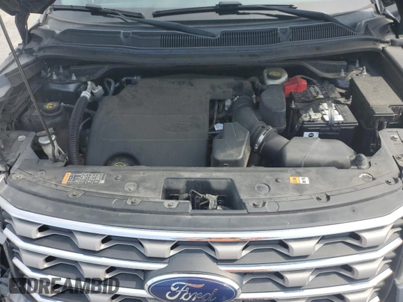 2017 Ford Explorer XLT with VIN 1FM5K8D88HGD74448, listed as a Copart auction lot 57061275 with 110,439 mi miles and Salvage title. Bid and sale history available at DreamBid. Image 12.