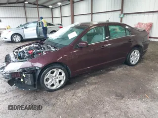 2011 Ford Fusion SE with VIN 3FAHP0HAXBR158981, listed as a IAAI auction lot 41742876 with 82,923 mi miles. Bid and sale history available at carsss.com. Image 2.