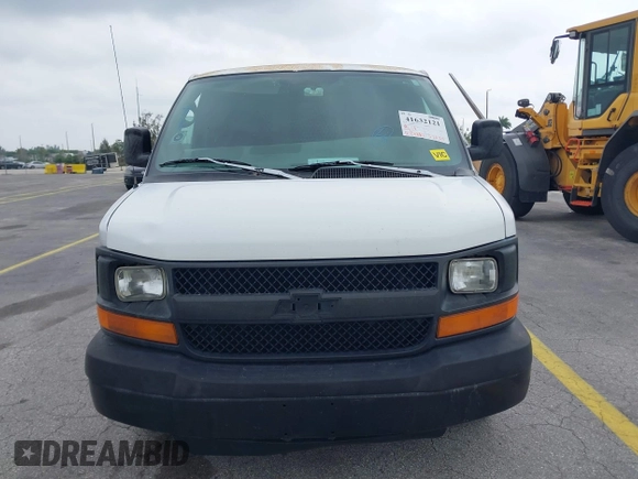 2007 Chevrolet Express Cargo Van with VIN 1GCGG25V971149568, listed as a IAAI auction lot 41632121 with 247,782 mi miles. Bid and sale history available at carsss.com. Image 6.