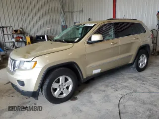 2011 Jeep Grand Cherokee Laredo z VIN 1J4RR4GG4BC595857, wystawiony jako Copart lot #60426625 z przebiegiem 228 669 mil mil oraz Nie do naprawy • Non repairable. Historia ofert i sprzedaży dostępna na DreamBid. Obrazek 1.