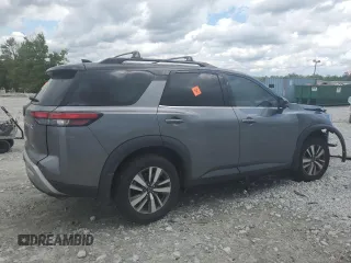 2024 Nissan Pathfinder SL z VIN 5N1DR3CAXRC261317, wystawiony jako Copart lot #56795365 z przebiegiem 21 939 mil mil oraz Szkoda całkowita • Salvage title. Historia ofert i sprzedaży dostępna na DreamBid. Obrazek 3.
