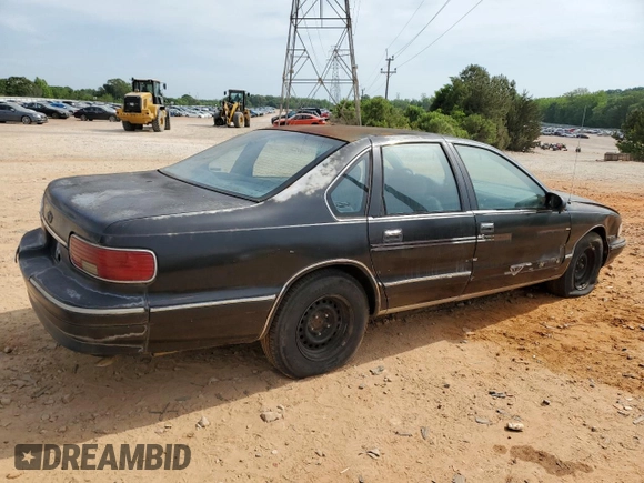 1995 Chevrolet Caprice with VIN 1G1BL52P1SR172763, listed as a Copart auction lot 55536305 with 386,536 mi miles and Clean Title. Bid and sale history available at DreamBid. Image 3.