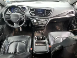 2018 Chrysler Pacifica Touring L with VIN 2C4RC1BGXJR194588, listed as a Copart auction lot 53236885 with 149,968 mi miles and Salvage Title. Bid and sale history available at DreamBid. Image 8.