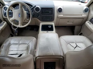 2005 Ford Expedition Eddie Bauer with VIN 1FMFU18595LA27431, listed as a Copart auction lot 42250805 with 152,116 mi miles and Clean Title. Bid and sale history available at carsss.com. Image 8.