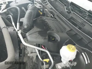 2018 Ram 1500 SSV z VIN 1C6RR7XT5JS222911, wystawiony jako IAAI lot #43393631 z przebiegiem 194 268 mil mil oraz . Historia ofert i sprzedaży dostępna na DreamBid. Obrazek 19.