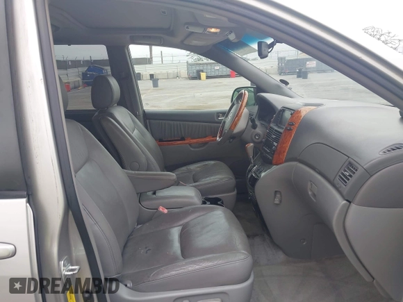 2008 Toyota Sienna XLE with VIN 5TDZK22C88S211699, listed as a IAAI auction lot 42835194 with 135,540 mi miles and . Bid and sale history available at DreamBid. Image 5.