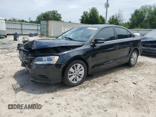 2015 Volkswagen Jetta SE z VIN 3VWD17AJ6FM310199, wystawiony jako Copart lot #55794155 z przebiegiem 58 466 mil mil oraz Szkoda całkowita • Salvage title. Historia ofert i sprzedaży dostępna na DreamBid. Obrazek 1.