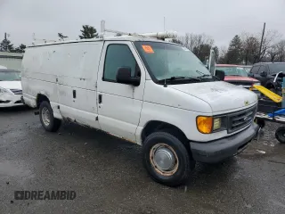 2004 Ford Econoline Cargo with VIN 1FTSS34L44HB30606, listed as a Copart auction lot 50337095 with 215,347 mi miles and Clean Title. Bid and sale history available at DreamBid. Image 4.
