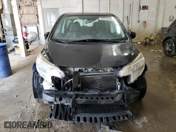 2015 Nissan Note SV with VIN 3N1CE2CP2FL366740, listed as a Copart auction lot 62076355 with 152,784 mi miles and Salvage title. Bid and sale history available at DreamBid. Image 5.