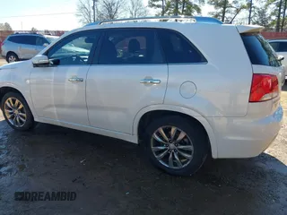 2011 Kia Sorento SX with VIN 5XYKW4A24BG093780, listed as a IAAI auction lot 41388971 with 171,673 mi miles. Bid and sale history available at carsss.com. Image 3.