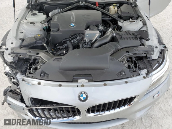2016 BMW Z4 sDrive28i with VIN WBALL5C54G5A21231, listed as a Copart auction lot 89387225 with 30,765 mi miles and Salvage Title. Bid and sale history available at carsss.com. Image 11.